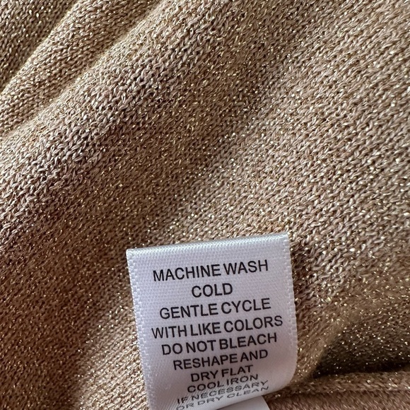 Cable & Gauge Gold Shimmer Sleeveless - Picture 2 of 8